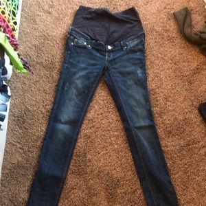 Maternity skinny jeans